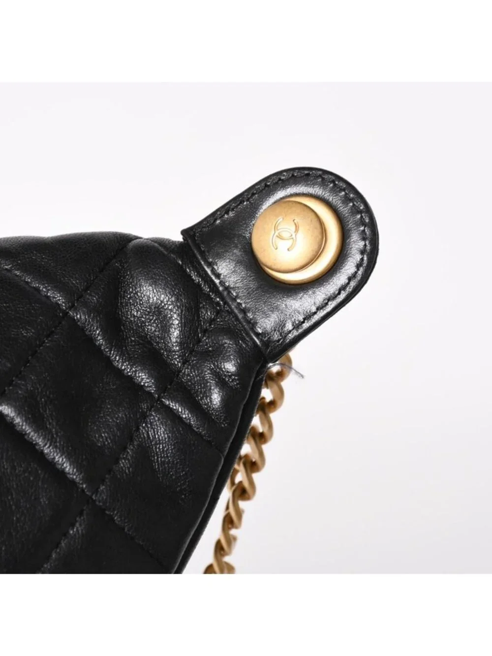 Chanel Quilted Heart Chain Waist Bag Mini Random Model Lambskin Black Gold
